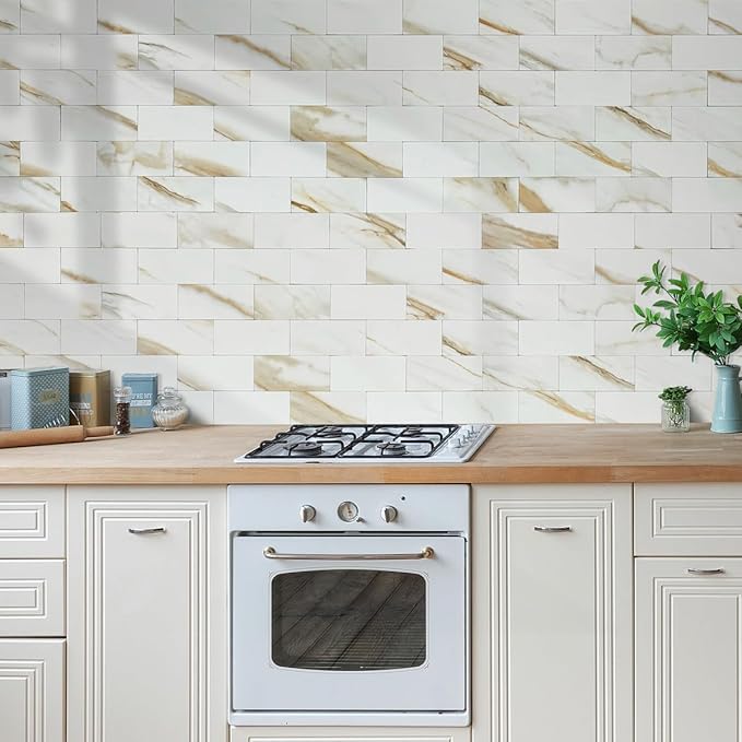 AULIGET 100-Piece Calacatta Gold Marble Look Peel and Stick Backsplash Wall